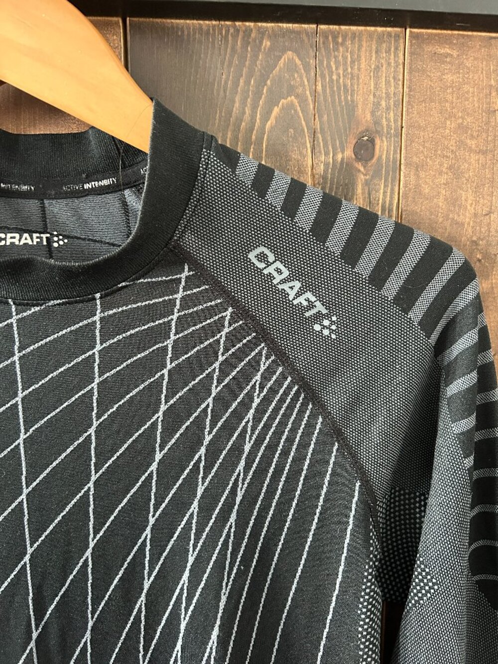 Craft Black and Charcoal Geometric Long Sleeve Base Layer Women’s Size L - Picture 2 of 11